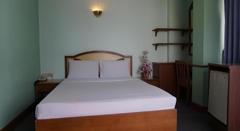 Tanaphat Hatyai Hotel Хатъяй Экстерьер фото